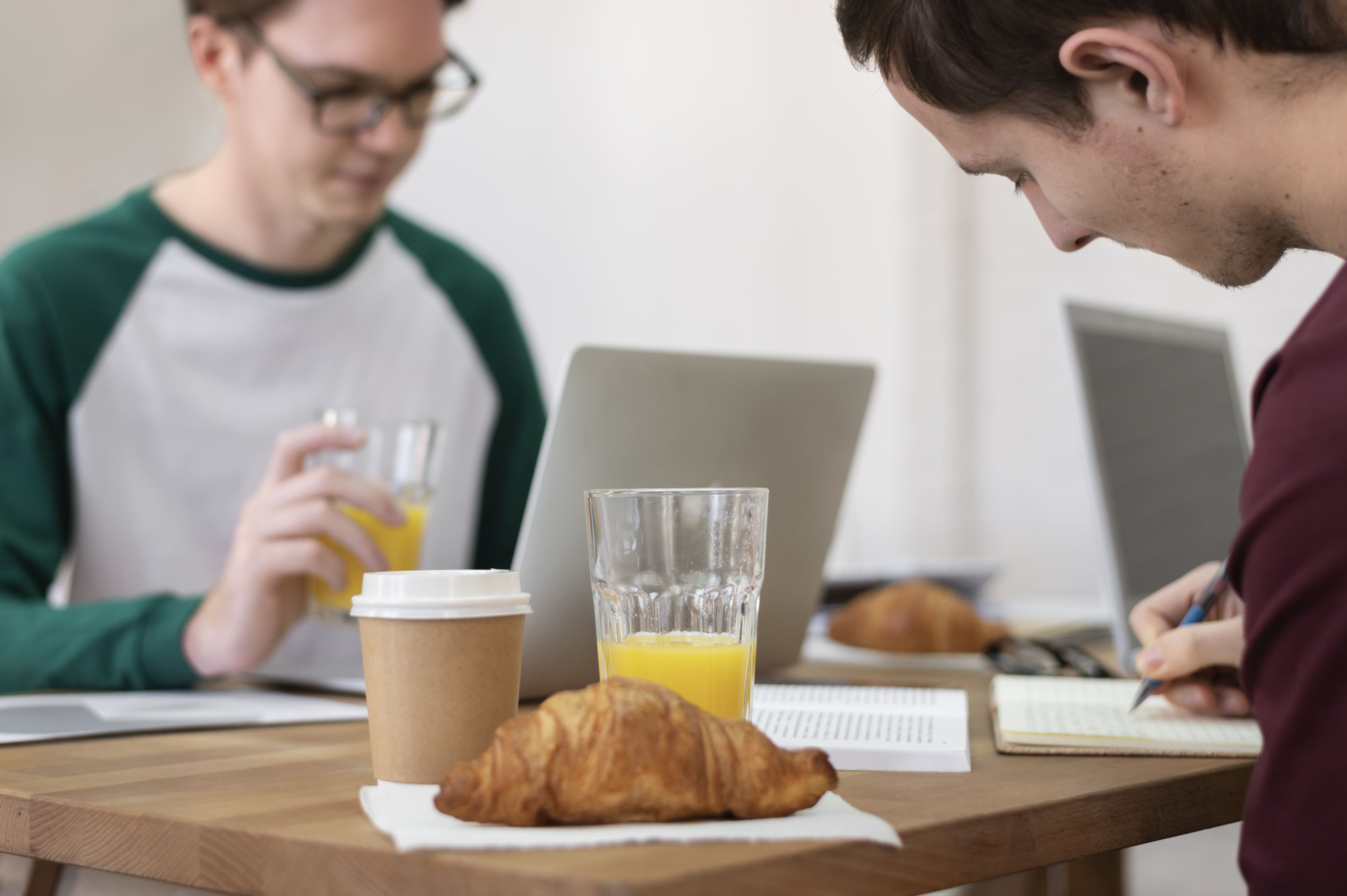 Petit-déjeuner SOLUDOC x Zeendoc du 2 octobre 2025 sur l’obligation PDP pour recevoir les factures électroniques dès 2026